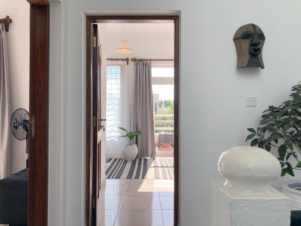 Hilda'S Homestay Diani Beach Exterior photo